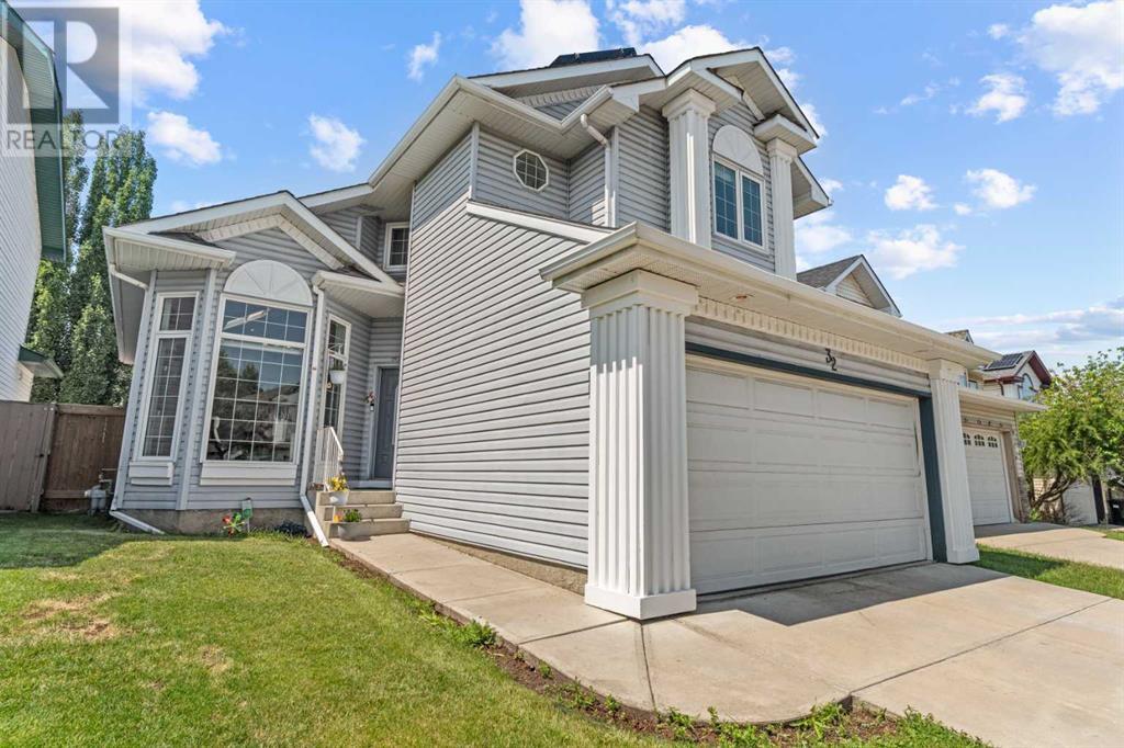 Single Family House for Sale in  Douglas Ridge Green SE Douglasdale/Glen Calgary 