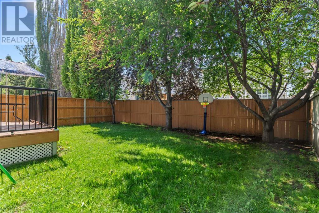 Single Family House for Sale in  Douglas Ridge Green SE Douglasdale/Glen Calgary 