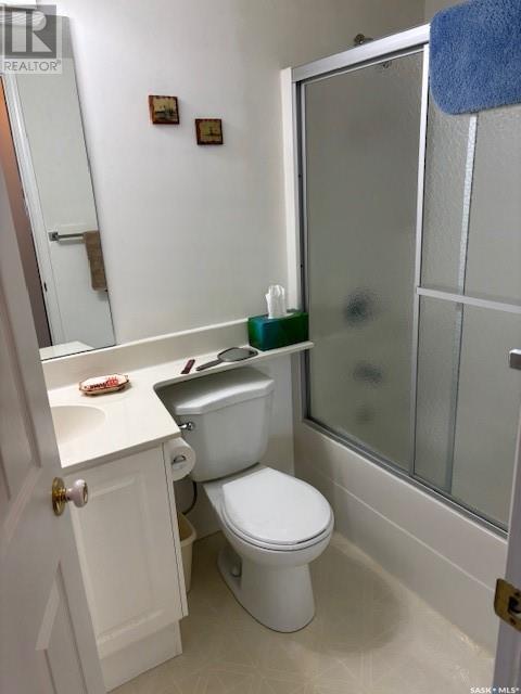 Single Family House Low rise for Sale in   McKercher DRIVE W Saskatoon 