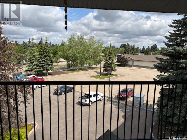 Single Family House Low rise for Sale in   McKercher DRIVE W Saskatoon 