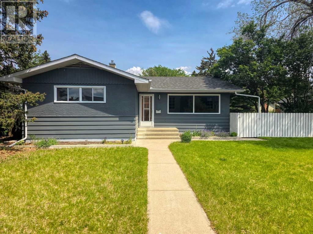 5104 Grove Hill Road SW, Calgary, Alberta