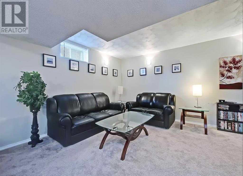 Single Family House Bungalow for Sale in  Grove Hill Road SW Glendale Calgary 