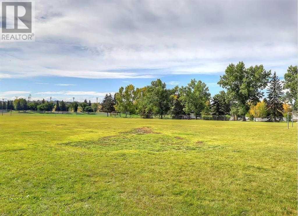 Single Family House Bungalow for Sale in  Grove Hill Road SW Glendale Calgary 