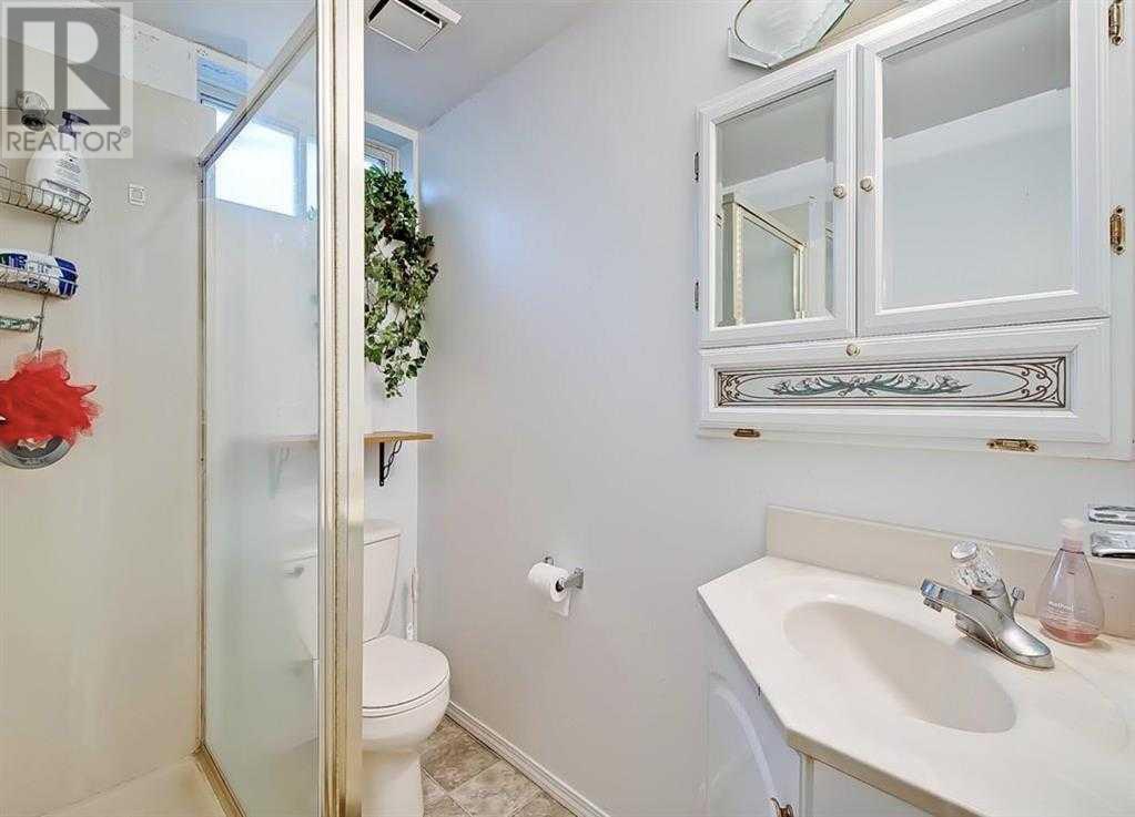 Single Family House Bungalow for Sale in  Grove Hill Road SW Glendale Calgary 
