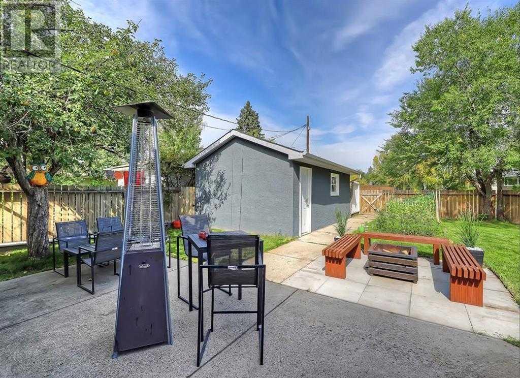 Single Family House Bungalow for Sale in  Grove Hill Road SW Glendale Calgary 