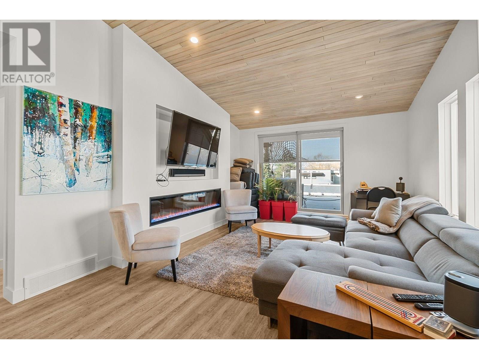 312 2900 Abbott Street, Kelowna
