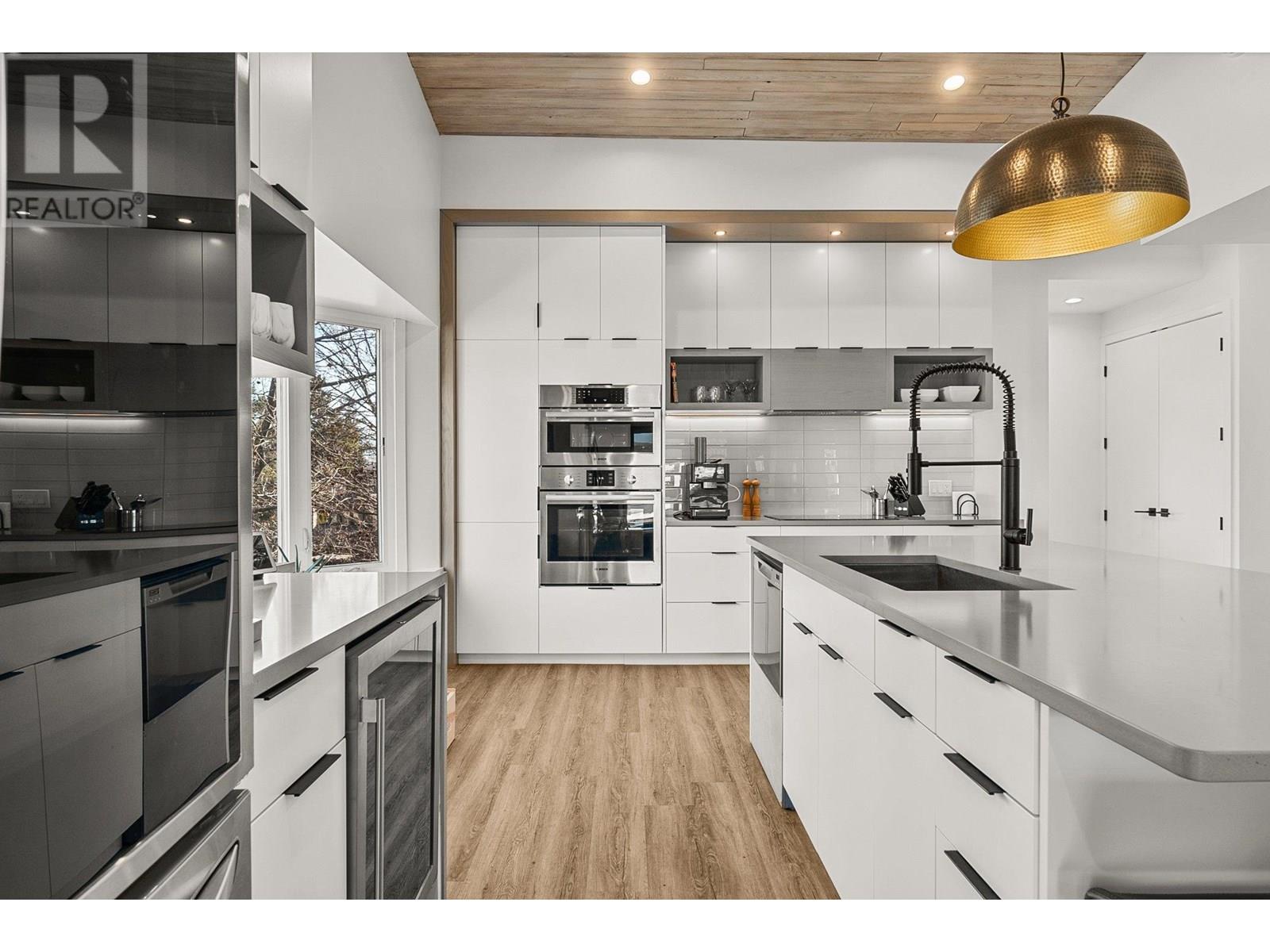 312 2900 Abbott Street, Kelowna