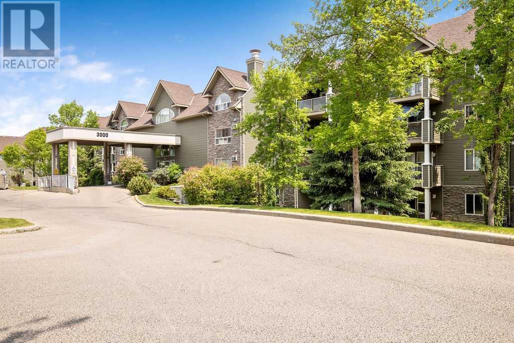 Single Family House for Sale in  Millrise Point SW Millrise Calgary 