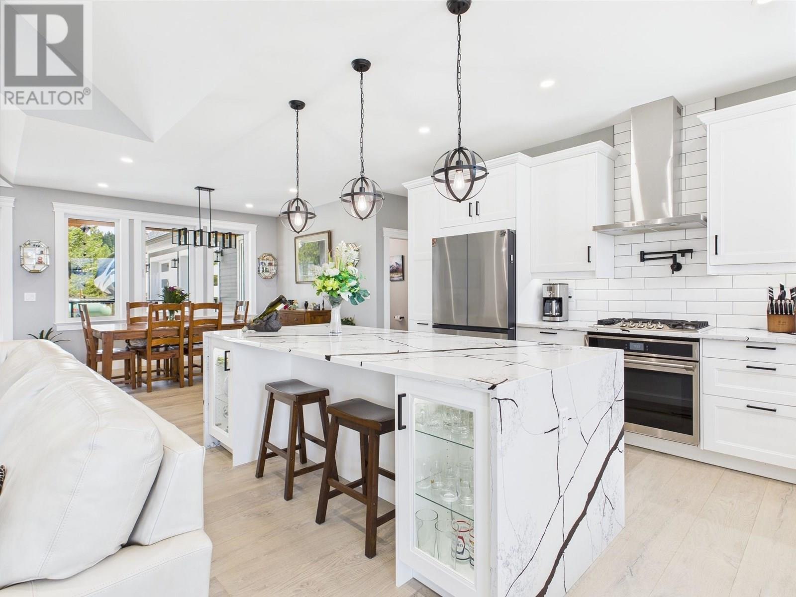 125 FALCON Place, Osoyoos
