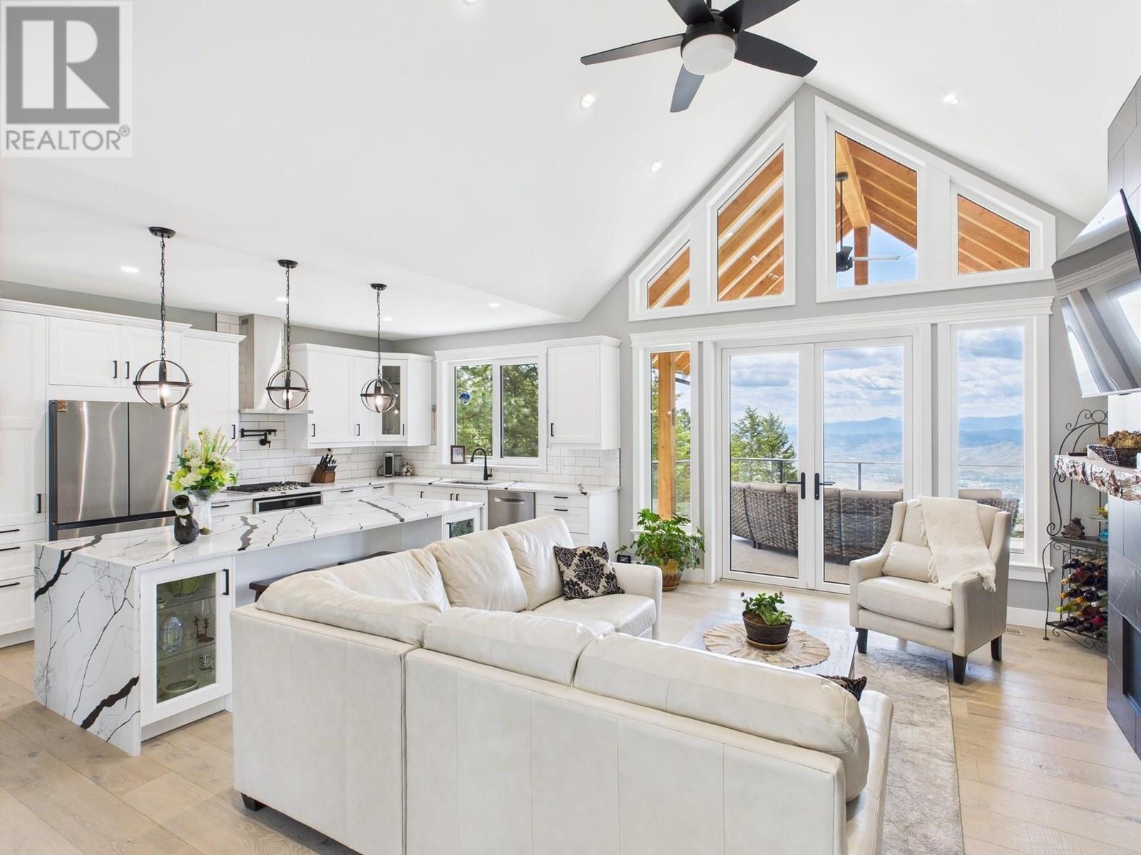 125 FALCON Place, Osoyoos