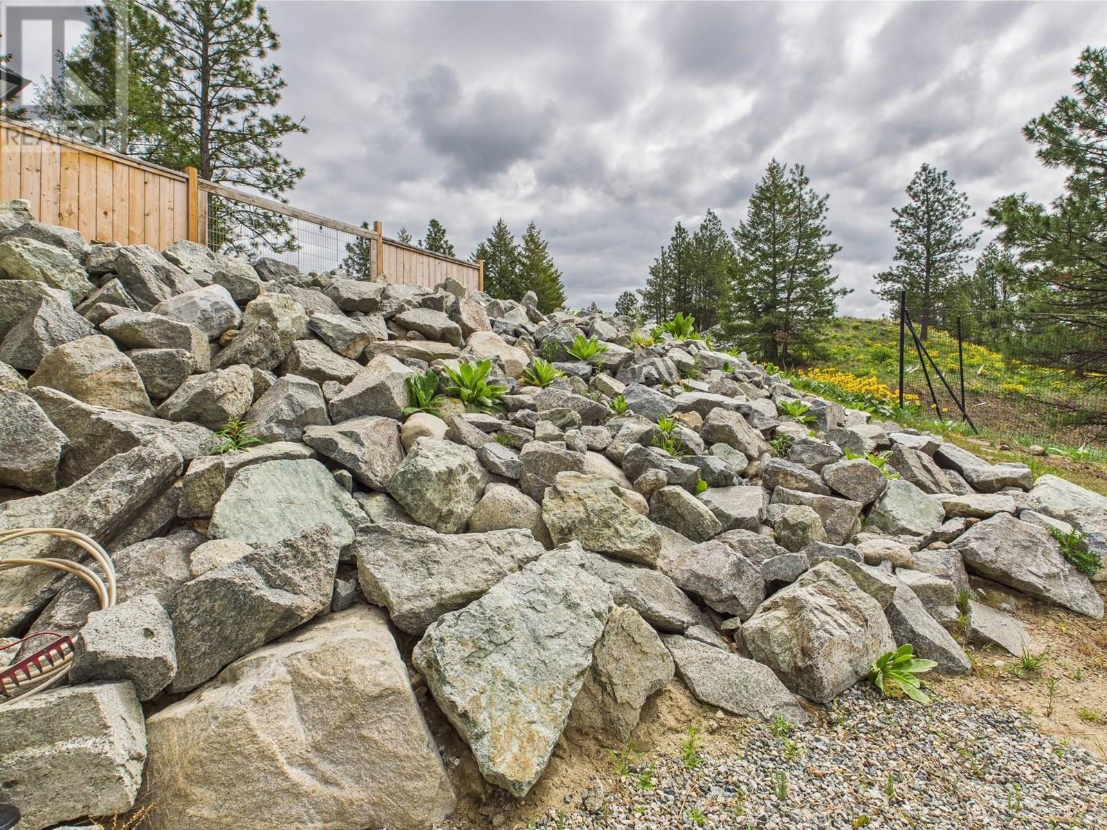 125 FALCON Place, Osoyoos