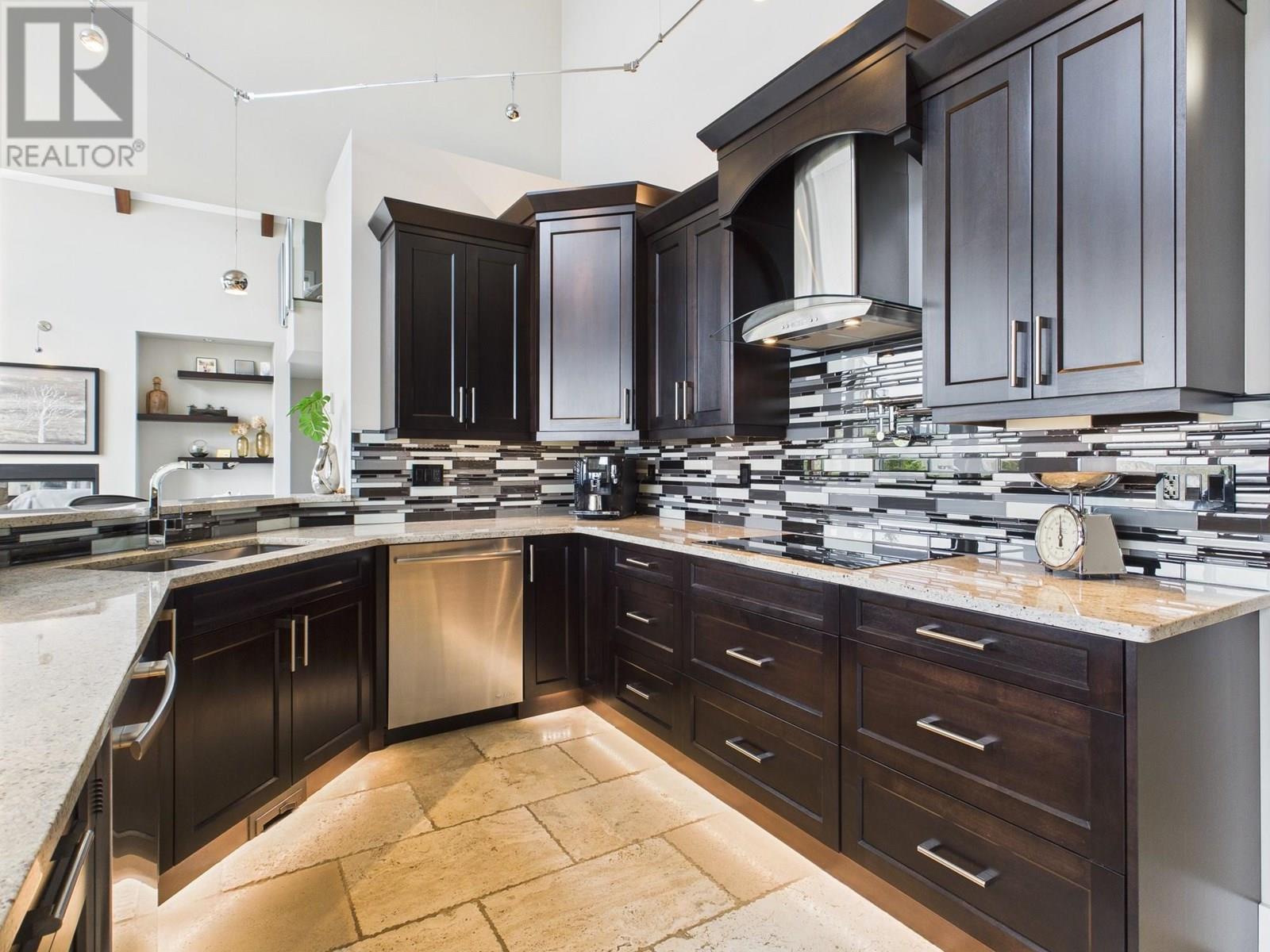  560 SASQUATCH Trail, Osoyoos