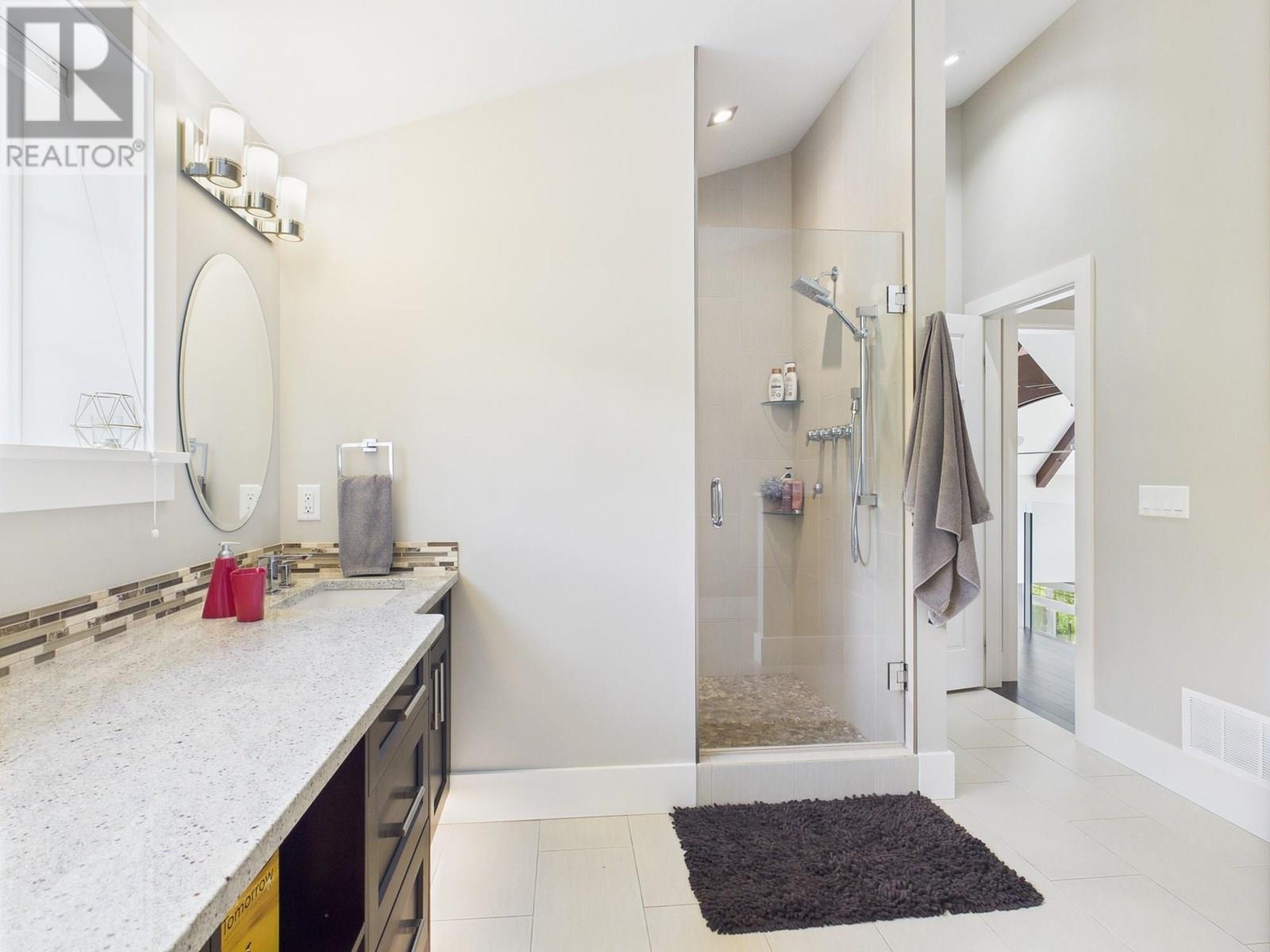  560 SASQUATCH Trail, Osoyoos