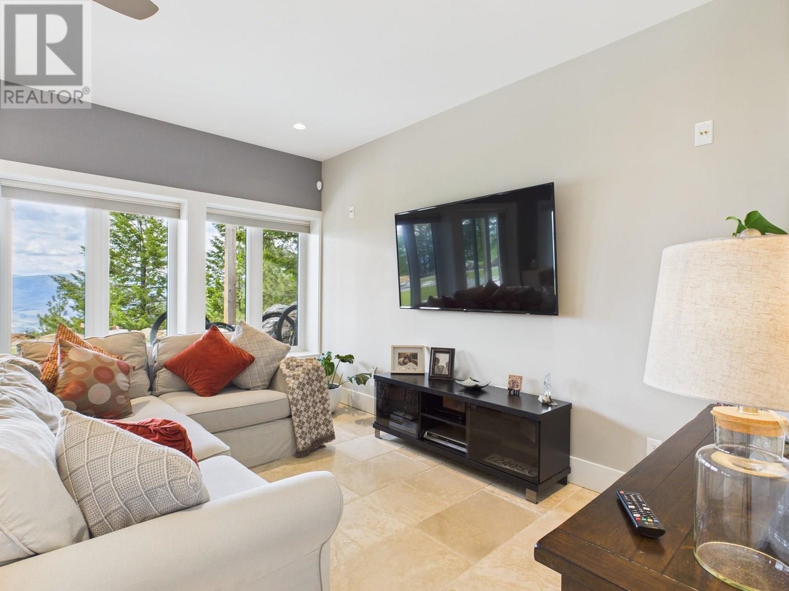  560 SASQUATCH Trail, Osoyoos