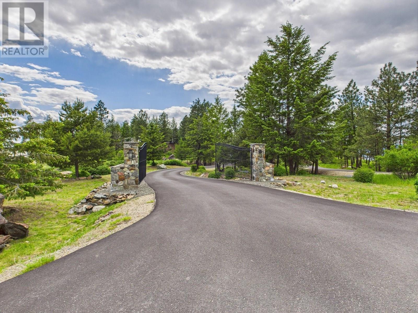  560 SASQUATCH Trail, Osoyoos