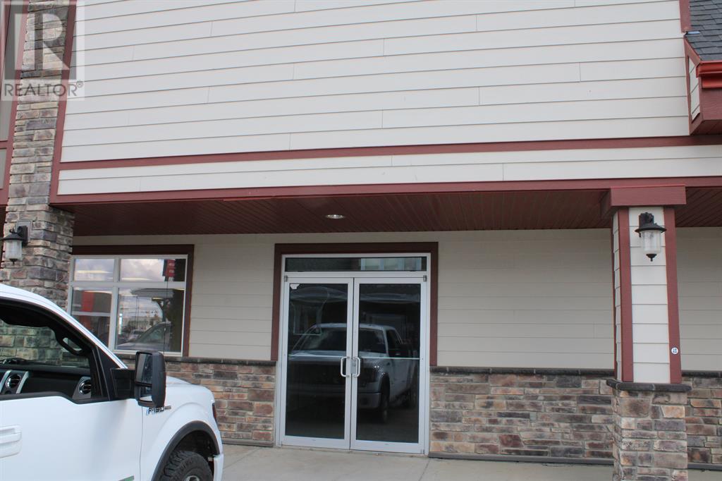 Photo 2 of 100 8301 99 Street, Clairmont AB