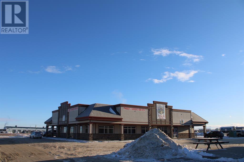 Photo 4 of 102 8301 99 Street, Clairmont AB