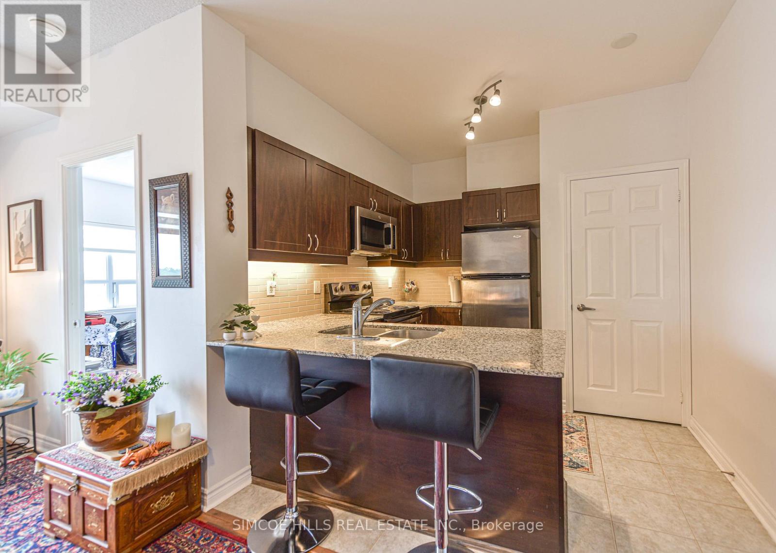 Photo 13 of 402 354 Atherley Road, Orillia ON