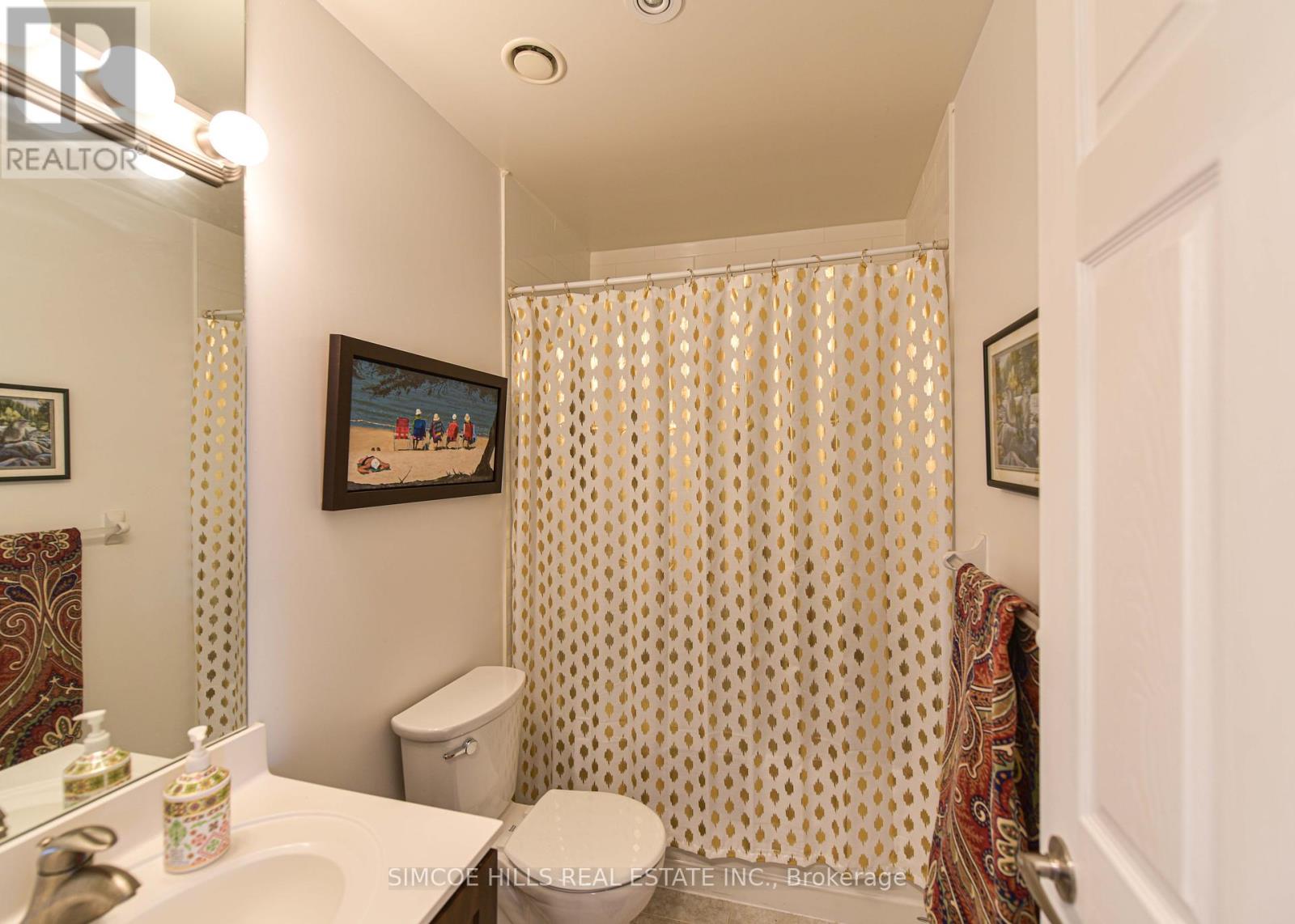 Photo 17 of 402 354 Atherley Road, Orillia ON