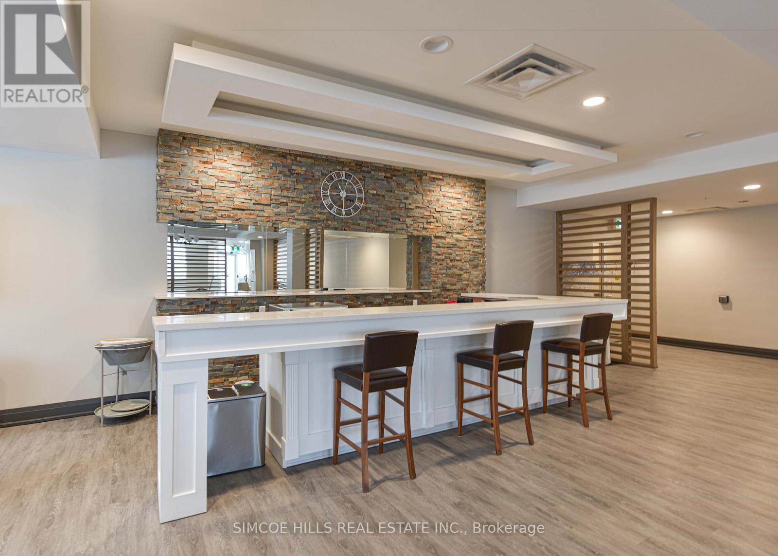 Photo 26 of 402 354 Atherley Road, Orillia ON
