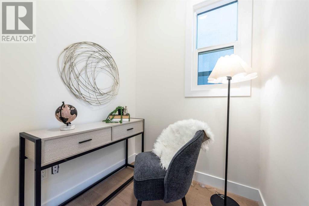 Single Family House for Sale in   Avenue SW Shaganappi Calgary 