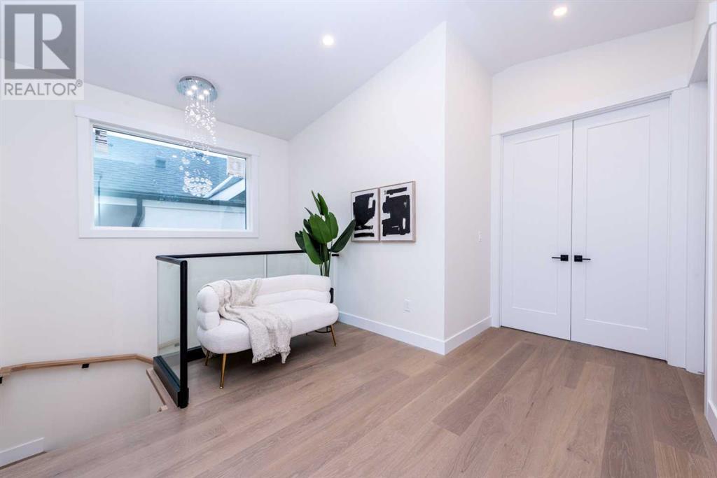 Single Family House for Sale in   Avenue SW Shaganappi Calgary 