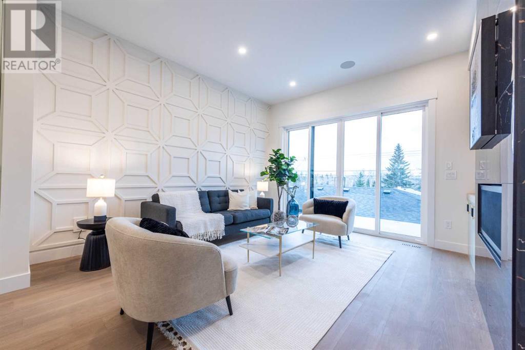 Single Family House for Sale in   Avenue SW Shaganappi Calgary 