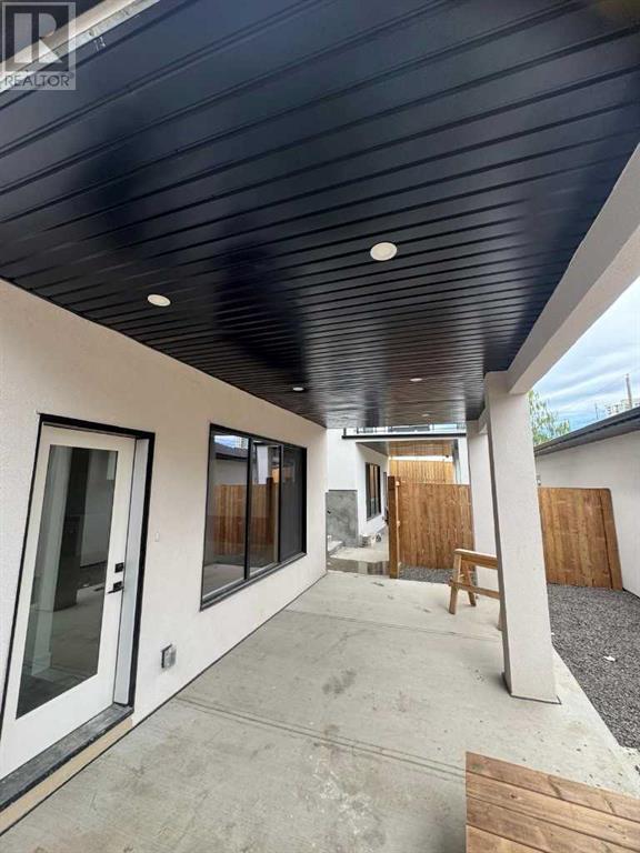Single Family House for Sale in   Avenue SW Shaganappi Calgary 