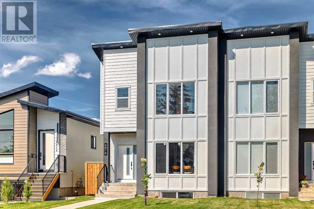 4816 70 Street NW, Calgary, Alberta