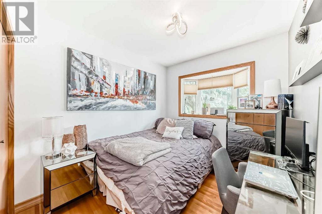 Single Family House Bungalow for Sale in  Windermere Road SW Wildwood Calgary 