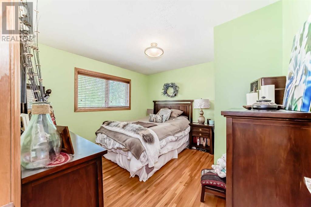 Single Family House Bungalow for Sale in  Windermere Road SW Wildwood Calgary 