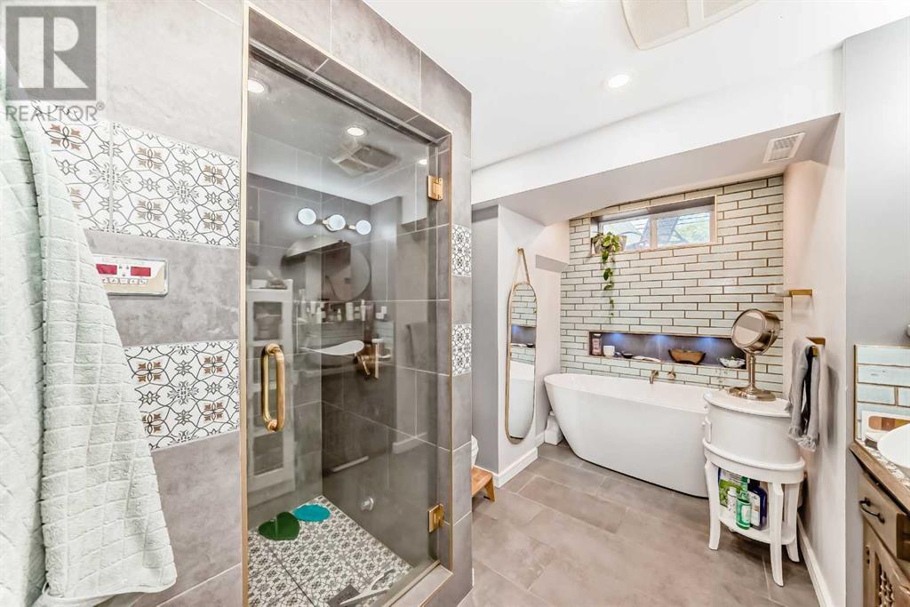 Single Family House Bungalow for Sale in  Windermere Road SW Wildwood Calgary 