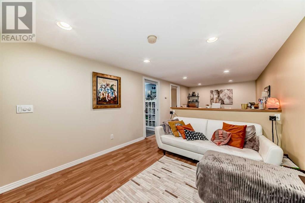 Single Family House Bungalow for Sale in  Windermere Road SW Wildwood Calgary 