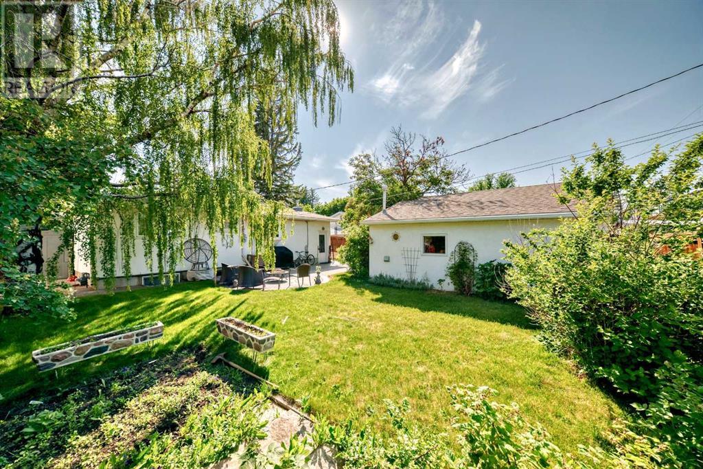 Single Family House Bungalow for Sale in  Windermere Road SW Wildwood Calgary 
