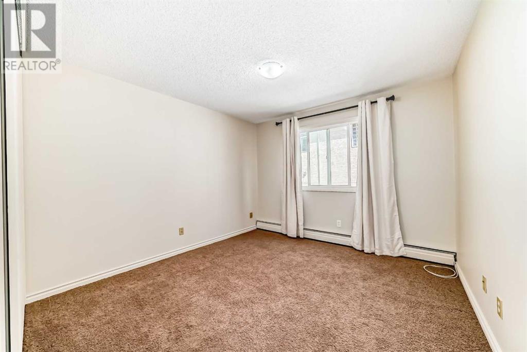 Single Family House for Sale in    Avenue SW Windsor Park Calgary 