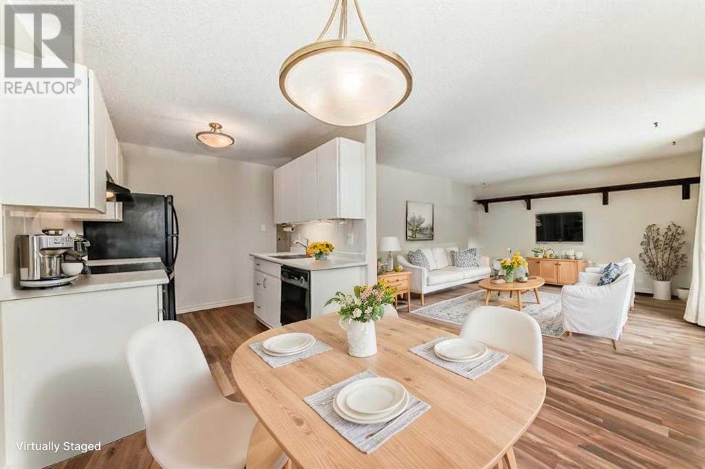Single Family House for Sale in    Avenue SW Windsor Park Calgary 