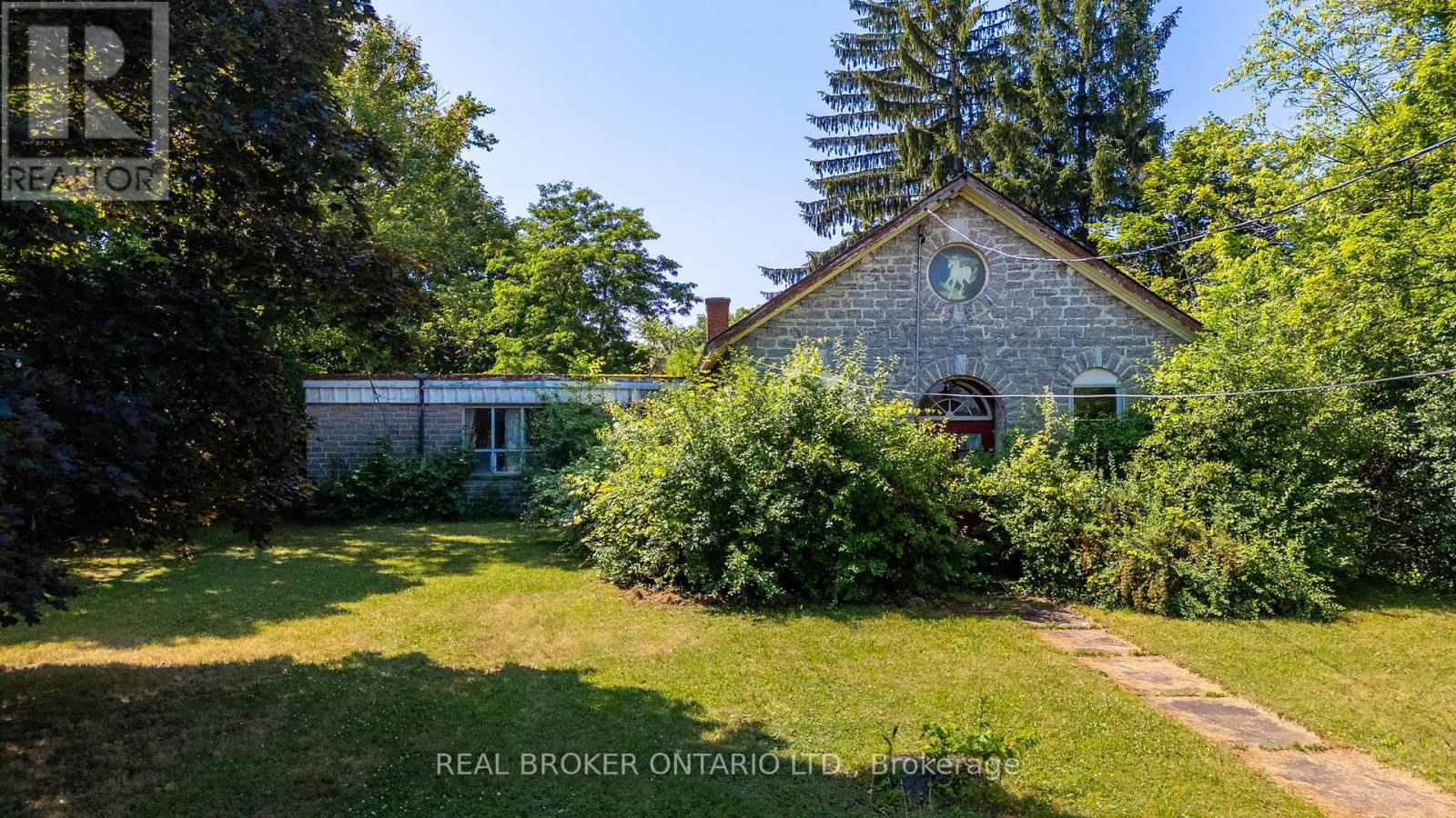Photo 4 of 2459 Dominion Road, Fort Erie ON
