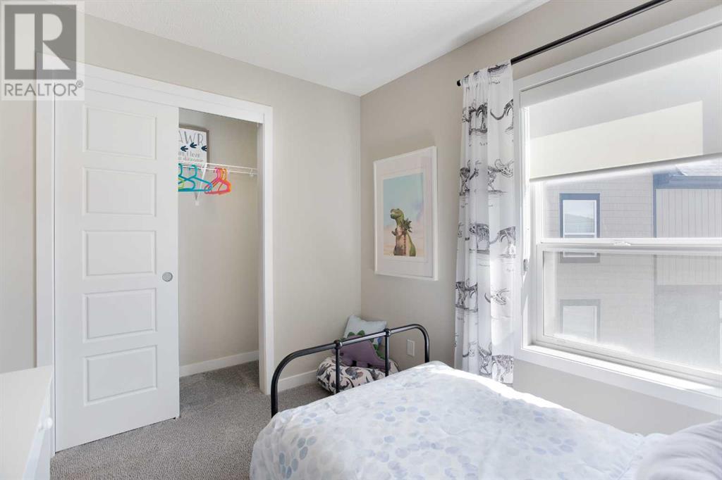 Photo 17 of 896 Belmont Drive Sw, Calgary AB
