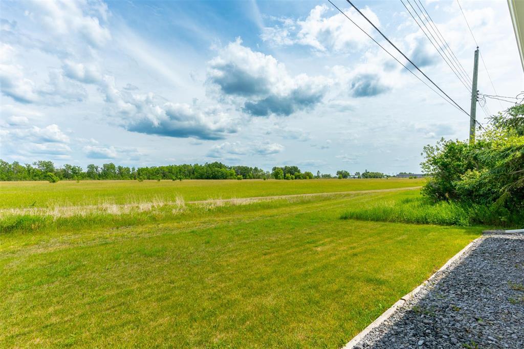 Photo 31 of 814 Fifth Street N, Beausejour MB