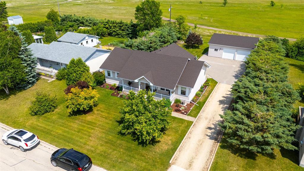 Photo 33 of 814 Fifth Street N, Beausejour MB