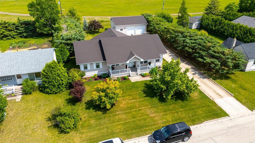 Photo 23 of 814 Fifth Street N, Beausejour MB