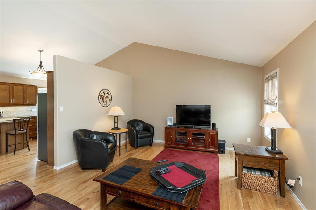 Photo 1 of 814 Fifth Street N, Beausejour MB