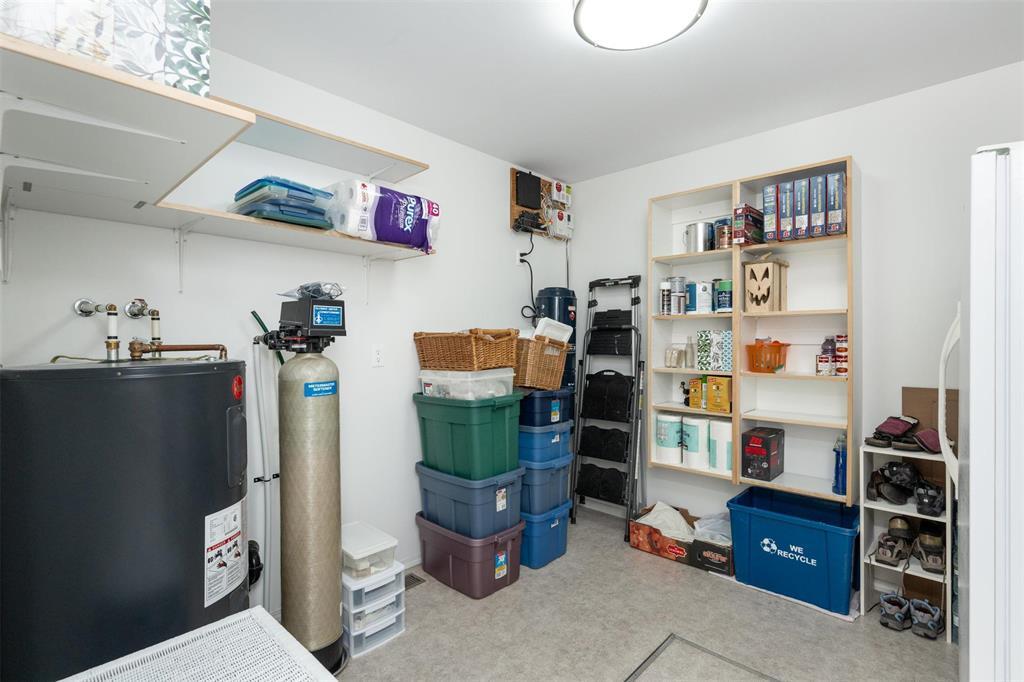 Photo 37 of 814 Fifth Street N, Beausejour MB