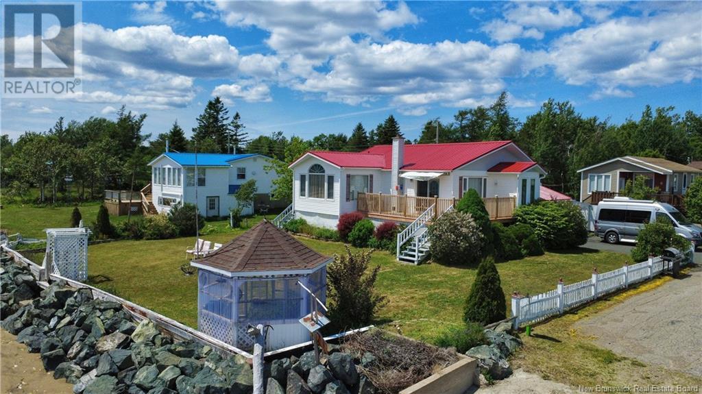 Photo 1 of 52 Rue Blanchard, Maisonnette NB