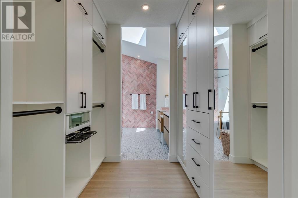 3132 Signal Hill Drive SW, Calgary, Alberta