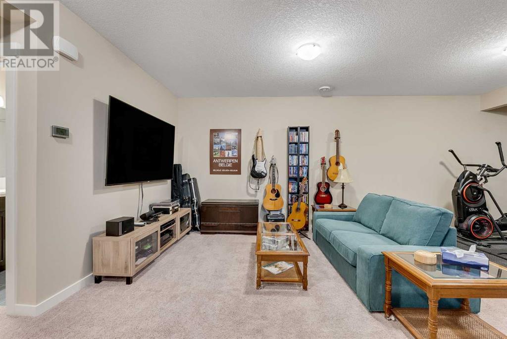 Single Family House for Sale in  Nolancrest Heights NW Nolan Hill Calgary 