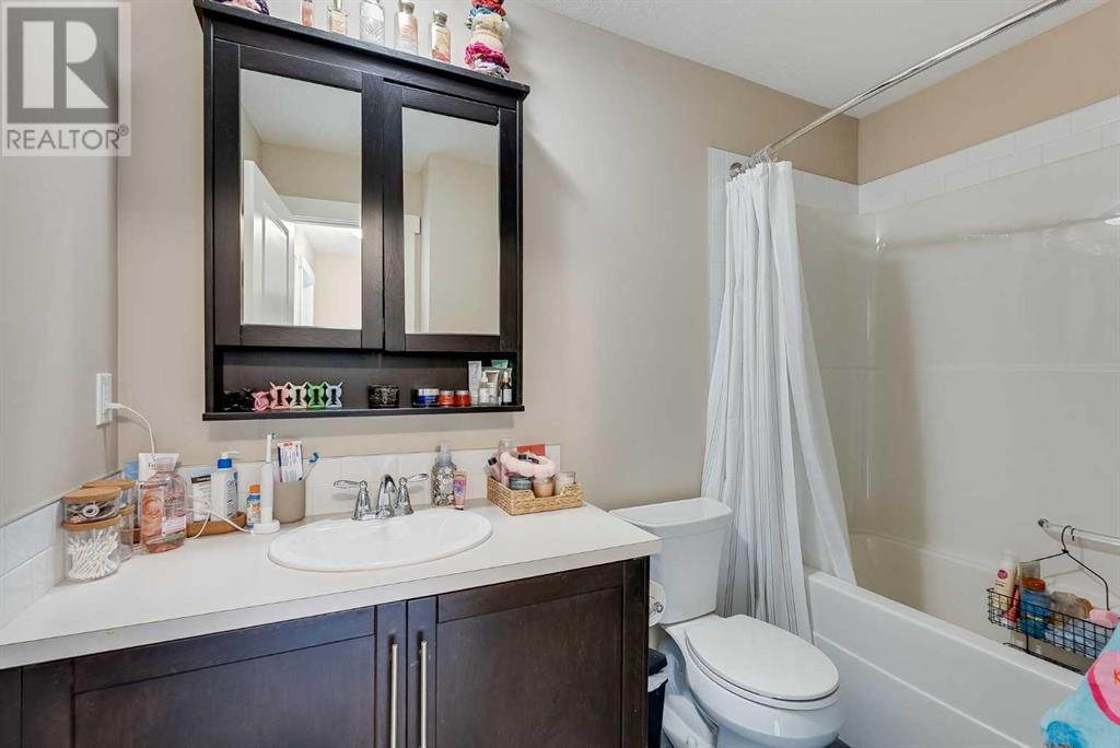Single Family House for Sale in  Nolancrest Heights NW Nolan Hill Calgary 