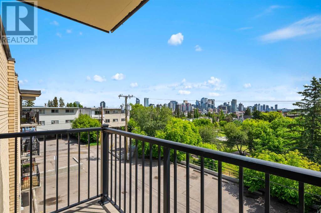 Single Family House for Sale in   A Street SW Bankview Calgary 