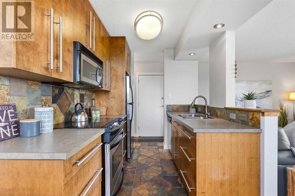 Single Family House for Sale in   A Street SW Bankview Calgary 