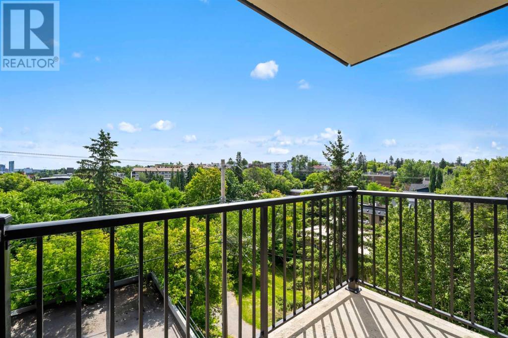 Single Family House for Sale in   A Street SW Bankview Calgary 